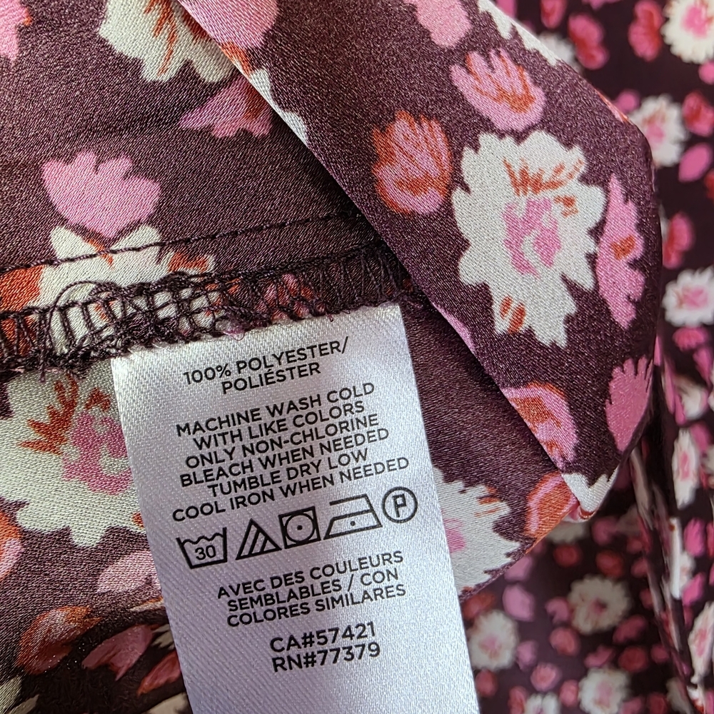 Ann Taylor Pink Floral Open Cowl Neck Top
Sz M - Picture 4 of 7